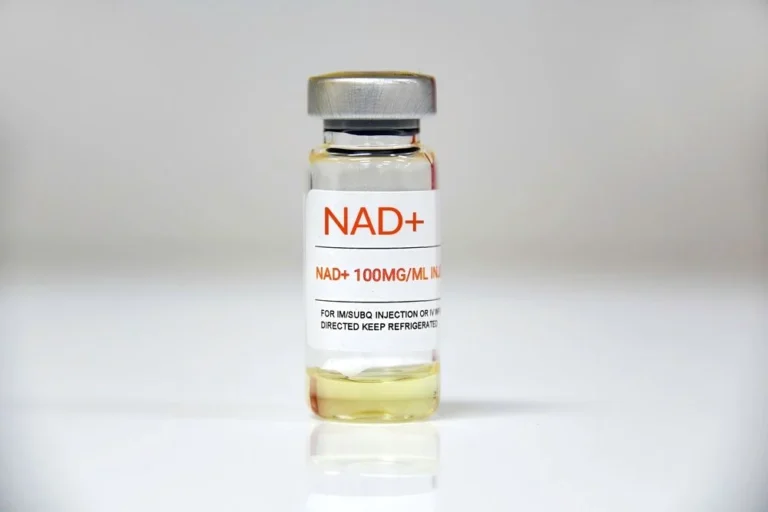 Rejuvenate & Recover: NAD+ Injections for Post-Summer Fatigue